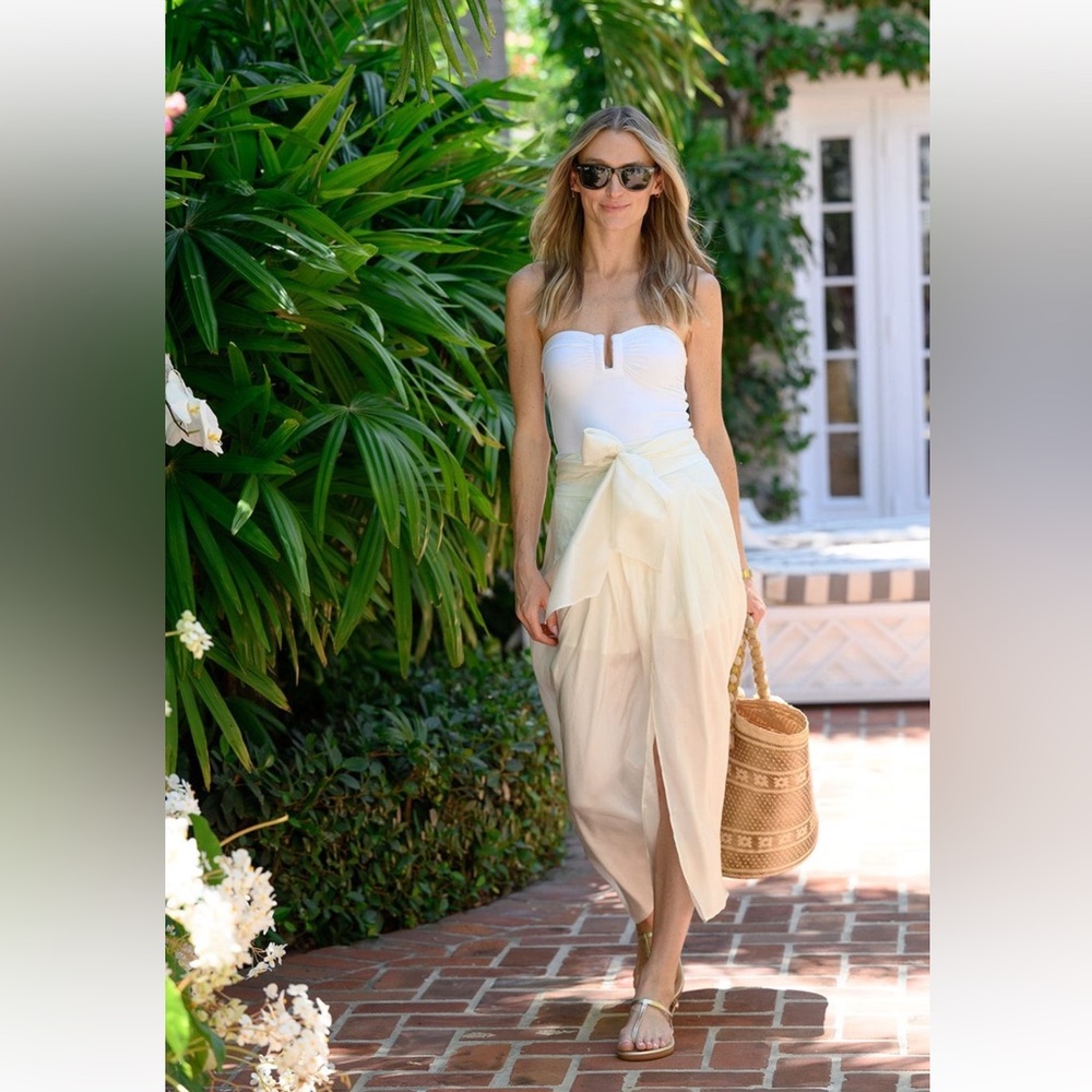 Julia Amory Cartagena Wrap Skirt- Blanc- Medium NWT - Picture 6 of 8